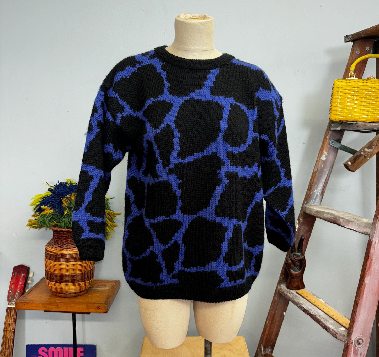 vtg 80s ESPRIT ABSTRACT SWEATER // vintage small oversized womens  jaguar animal print abstract long slouchy purple black wool acrylic fall