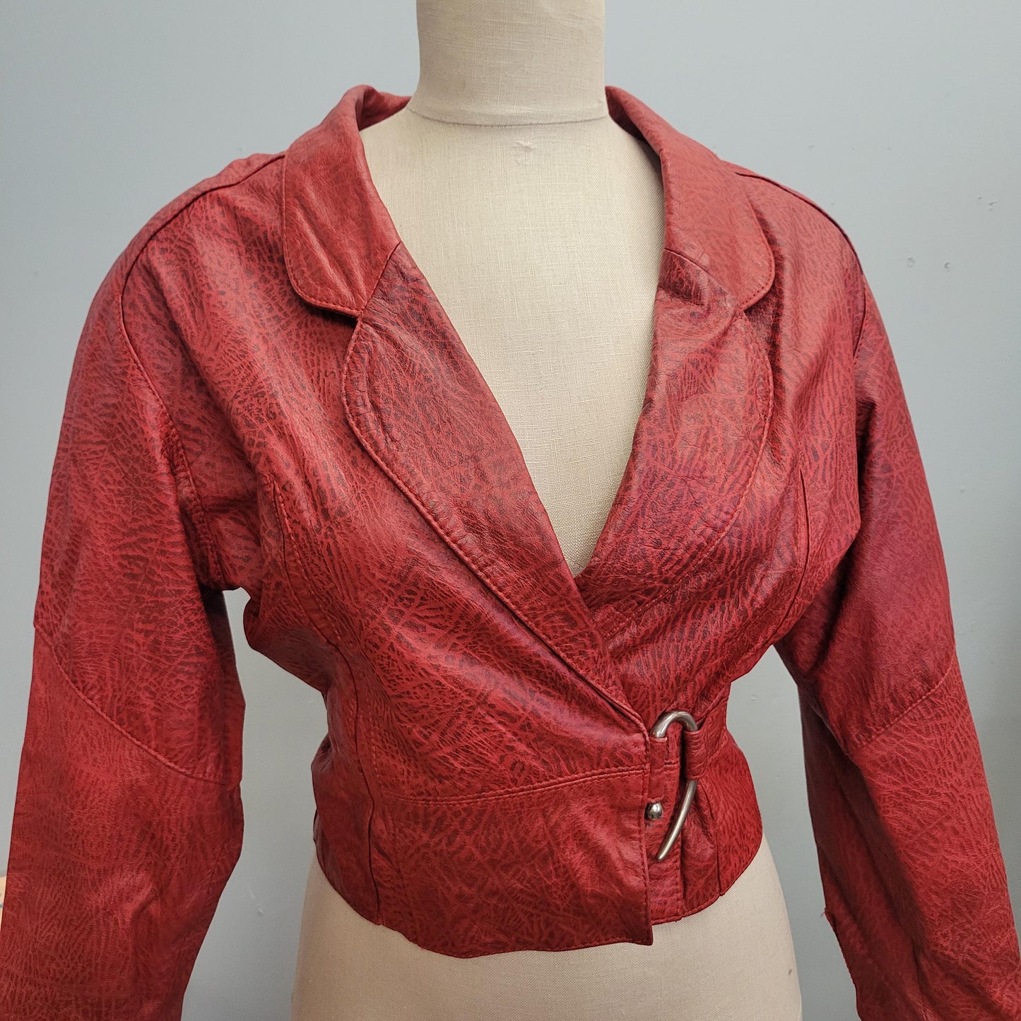 vtg 80s RED LEATHER CROPPED Jacket // vintage snakeskin crocodile black & red deep plunge v neck art deco buckle bomber biker babe Madonna