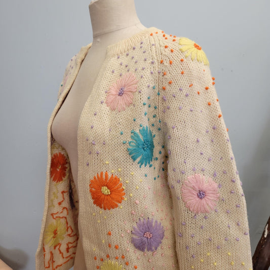 vtg 50s FLOWER POWER EMBROIDERED Sweater // vintage bright mod retro floral preppy rockabilly wool cardigan autumn cozy white cute cardigan
