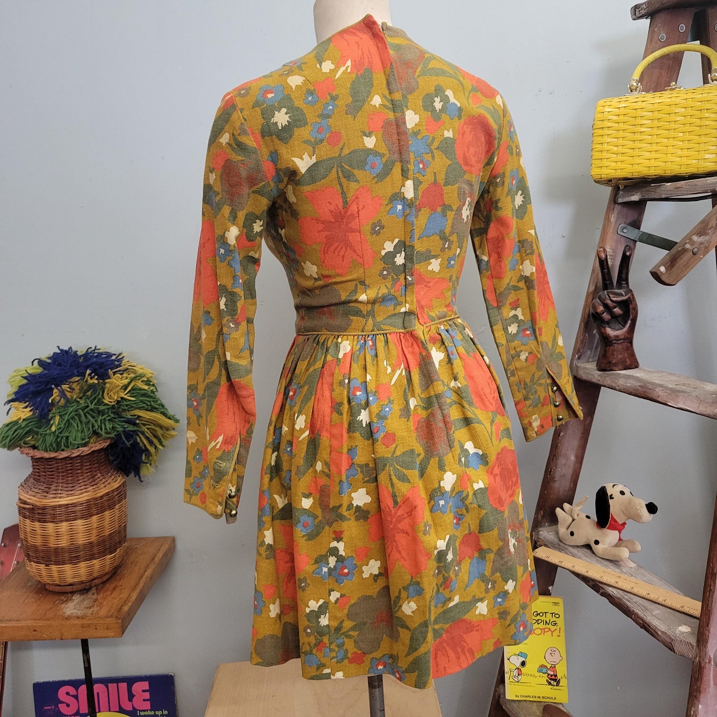 vtg 50s LINEN ROSE DRESS // vintage womens small fall floral pumpkin tones long sleeve fall fit n flare mini floral sweater dress garden day