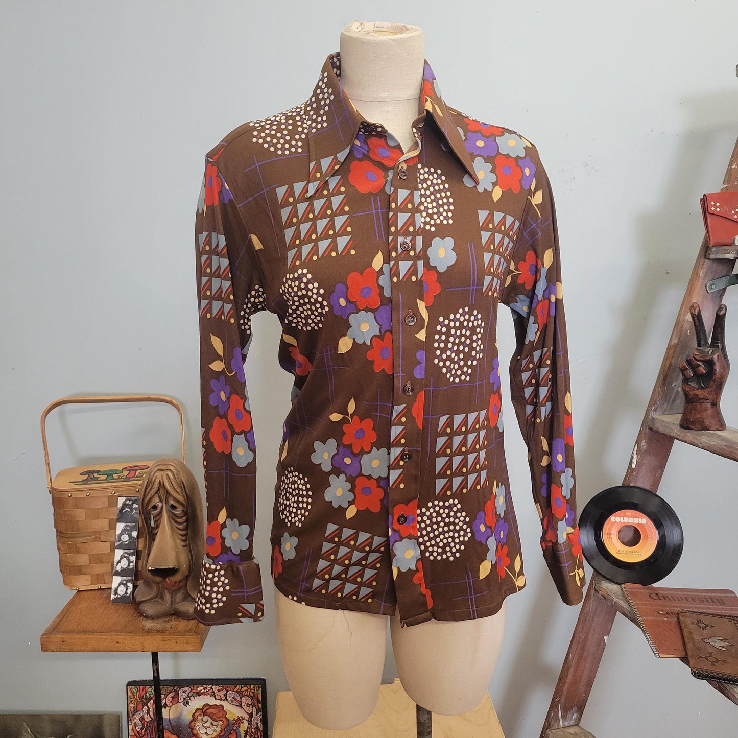vtg 70s FLOWER POWER TOP // vintage button down masterbuilt medium autumn style abstract psychedelic retro pointy collared hippie mod style