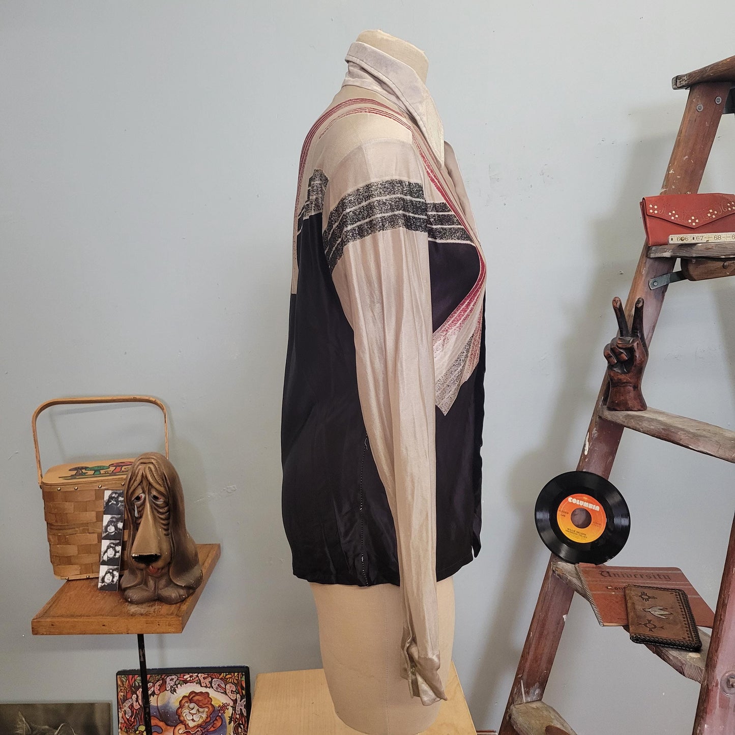 vtg 70s PSYCHEDELIC ART DECO Top / vintage button down blouse western maxino medium retro nylon op art disco hippie mod style autumn fashion