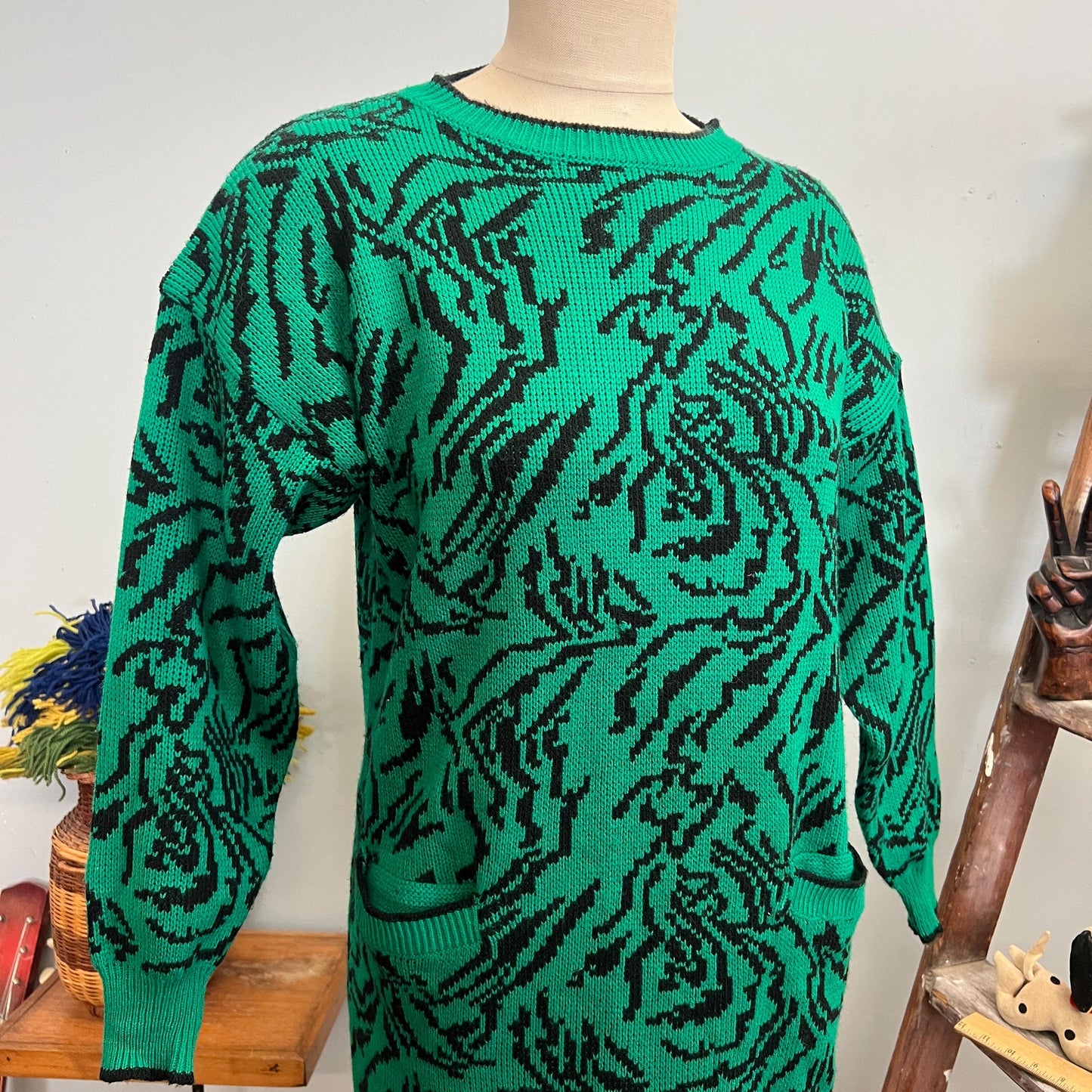 vtg 80s PATTERNED SWEATER DRESS // vintage magnet brand medium womens abstract green tiger stripes long knit vivid bright autumn knee length