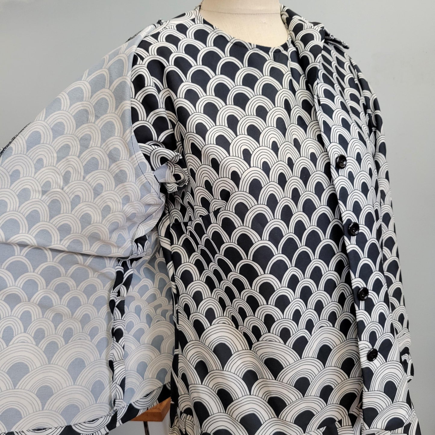 vtg 70s OP ART 2 PIECE Dress // vintage linda matthews large womens black white geometric abstract drop waist mod retro mid length dress fit