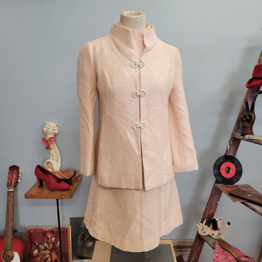 vtg 60s 2 PIECE DRESS // vintage gumps 10 medium womens pastel pink abstract paisley style pattern high collar mock neck autumn cute dressy