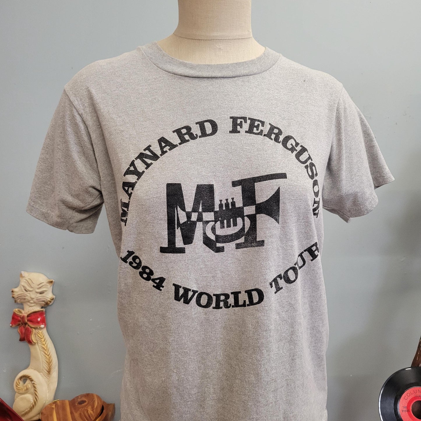 vtg 80s MAYNARD FERGUSON TSHIRT // vintage tour shirt screen stars large 1984 worls tour circle text jazz trumpeter music band graphic tee