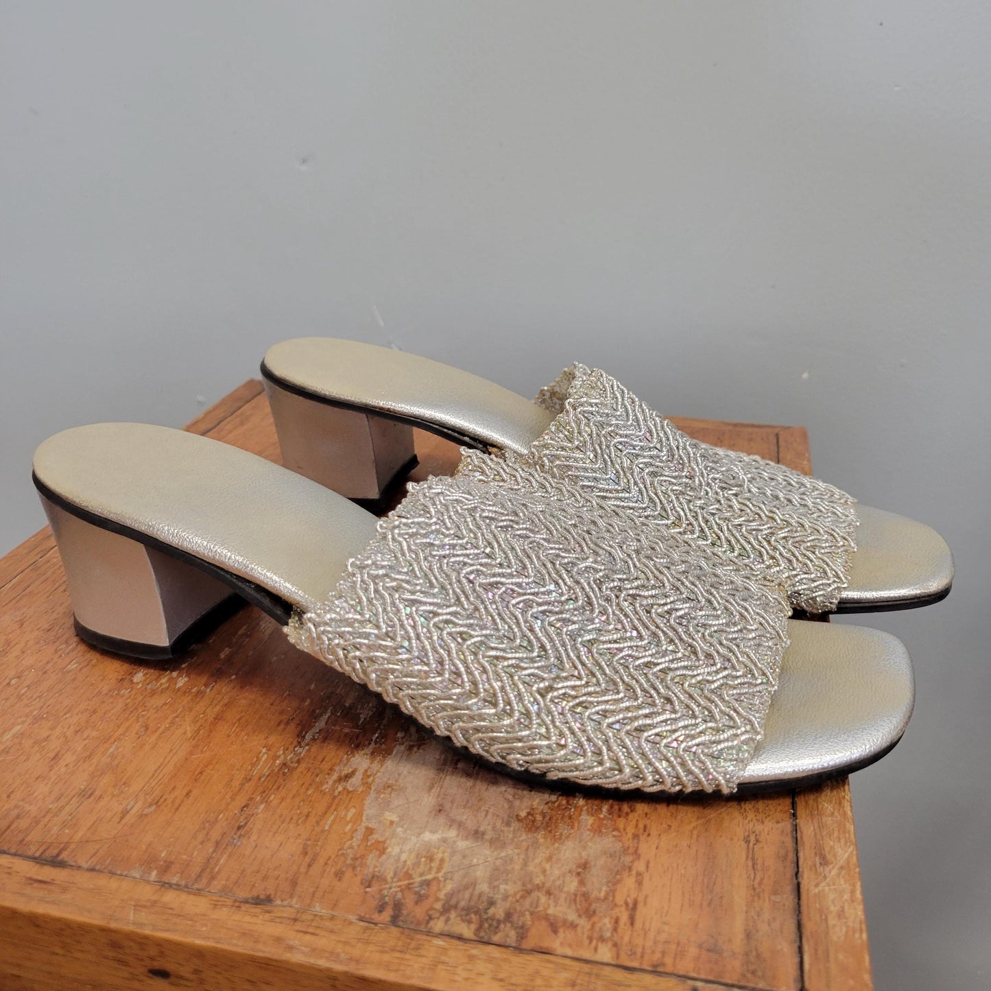 vtg 60s IRIDESCENT BEADED SANDALS // vintage gustave 9.5 womens silver slip on platform sandals twiggy mod retro fancy mod stacked slippers