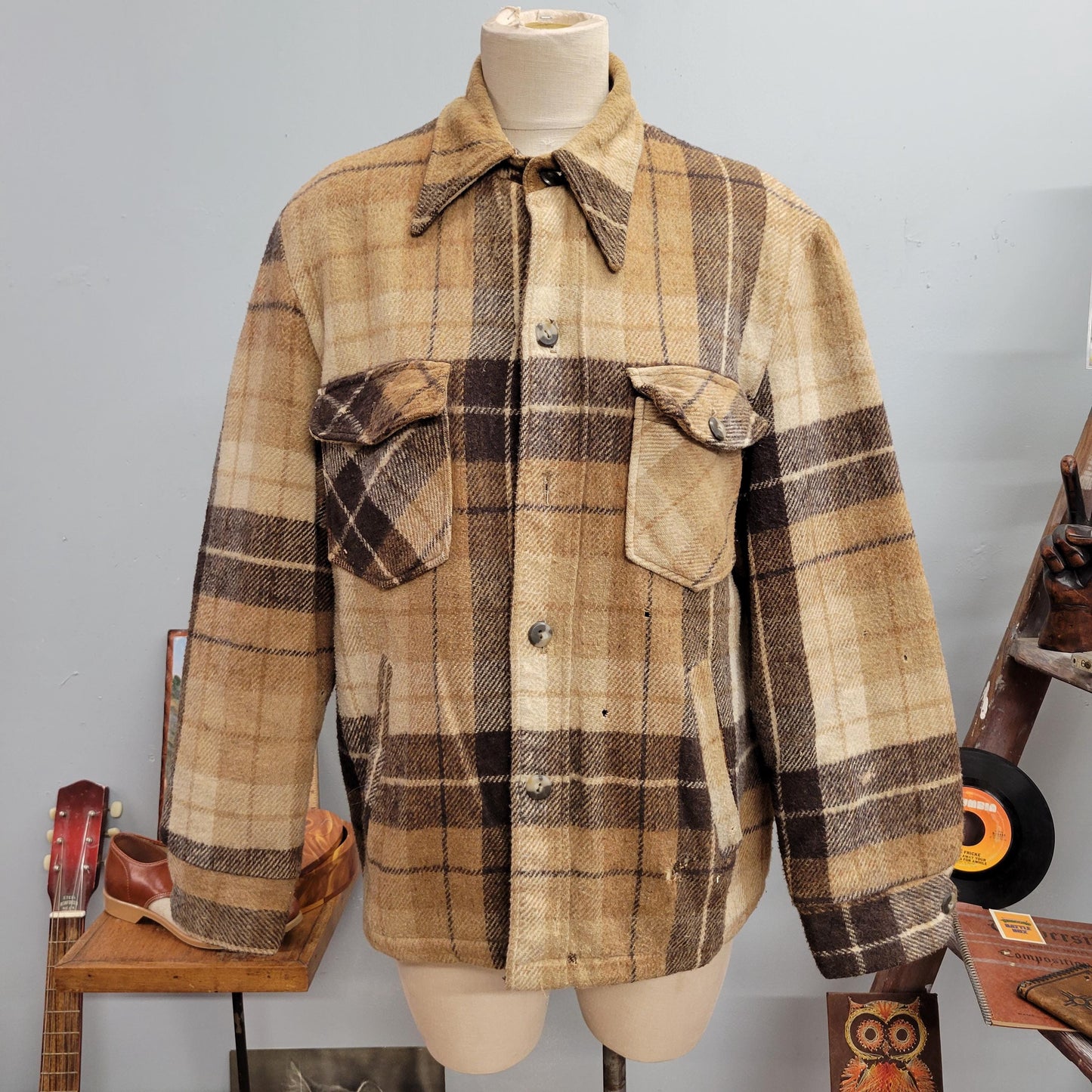 vtg 70s PLAID FLANNEL JACKET // vintage sears best outerwear medium fall autumn coat wool sherpa lined neutral tones tan western pockets
