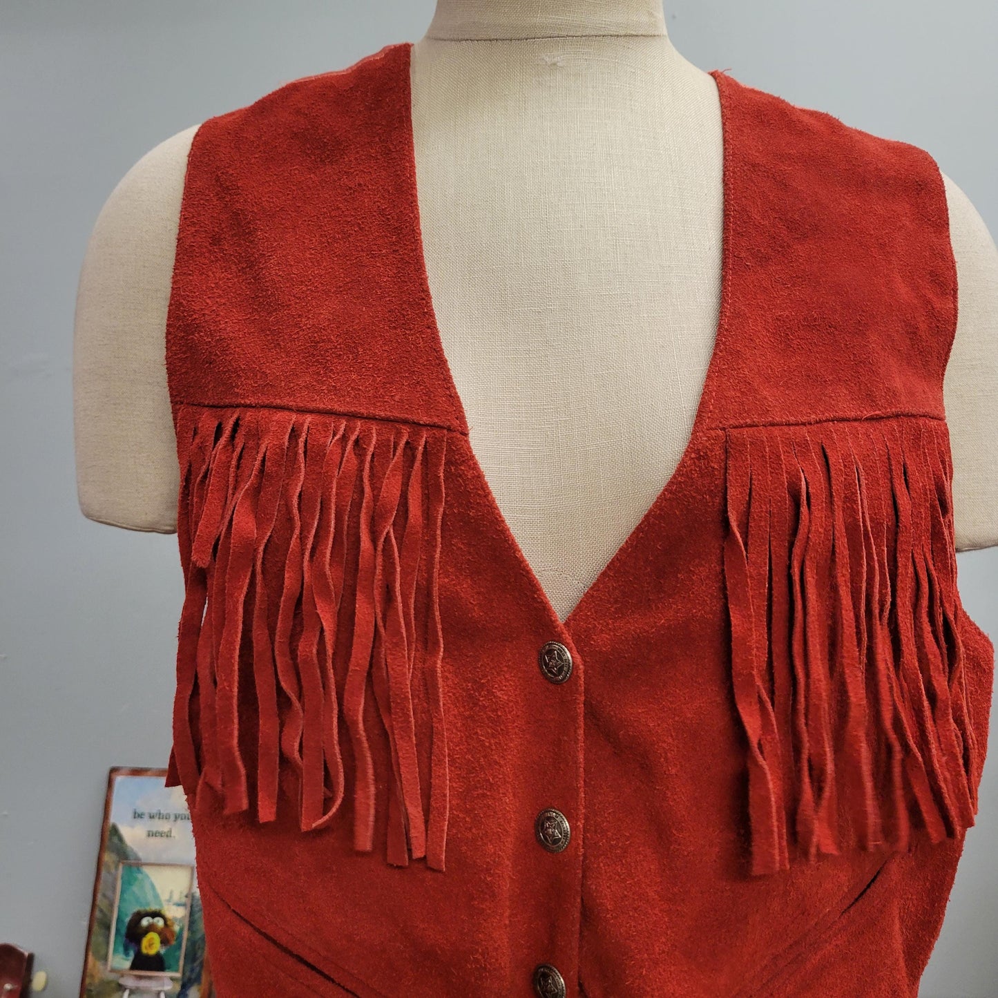 vtg 70s RED FRINGE VEST // vintage mona mode small western style suede tassel button up rodwo glam rock autumn vibes earth tones hippie top