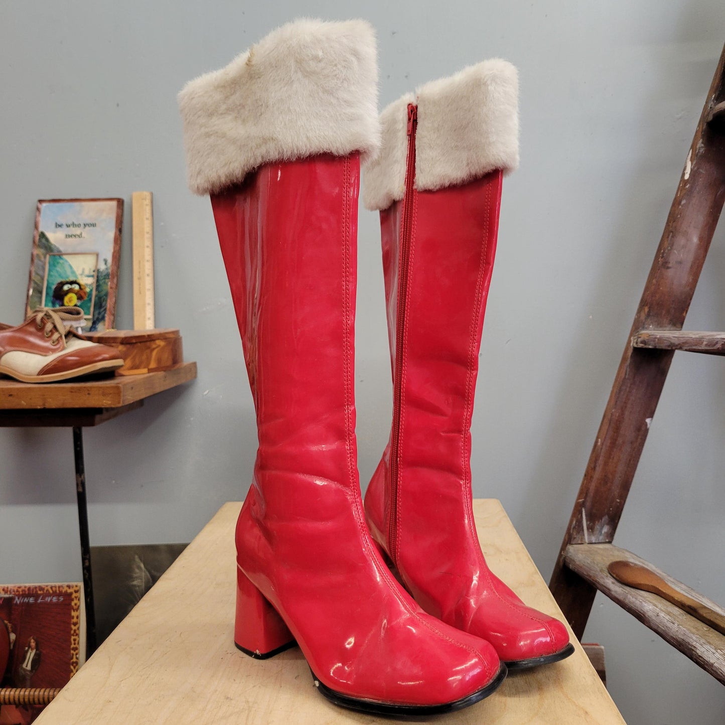 vtg Y2K LEATHER SANTA BOOTS // vintage sexy heels christmas mrs clause costume knee highs fur trim vinyl holiday party cosplay kinky boots