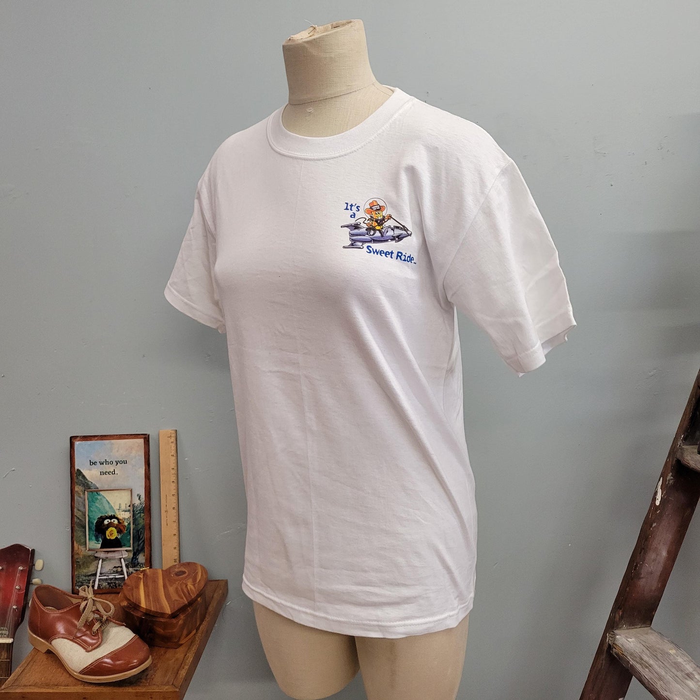 vtg 90s PLANET TWINKIES TSHIRT // vintage hanes beefy t adult small snacks cute little debbies nostalgia candy lover pop culture retro Y2K