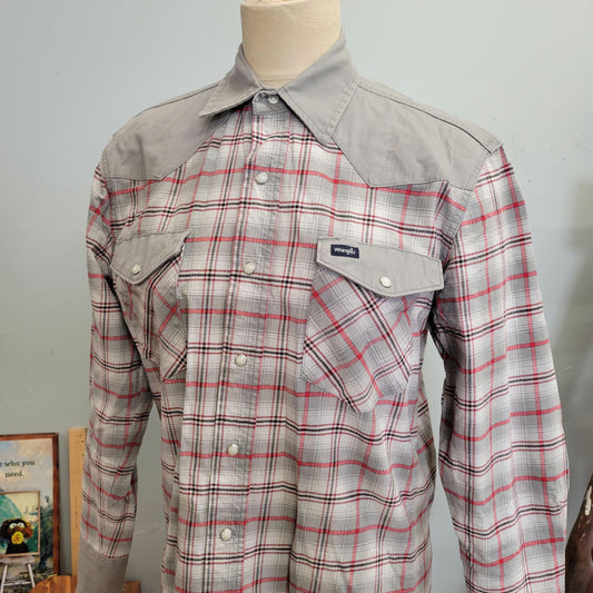 vtg 90s WRANGLER PLAID SHIRT // vintage wrangler pearl snap down mens med flannel button down western hippie retro rugged lumberjack style