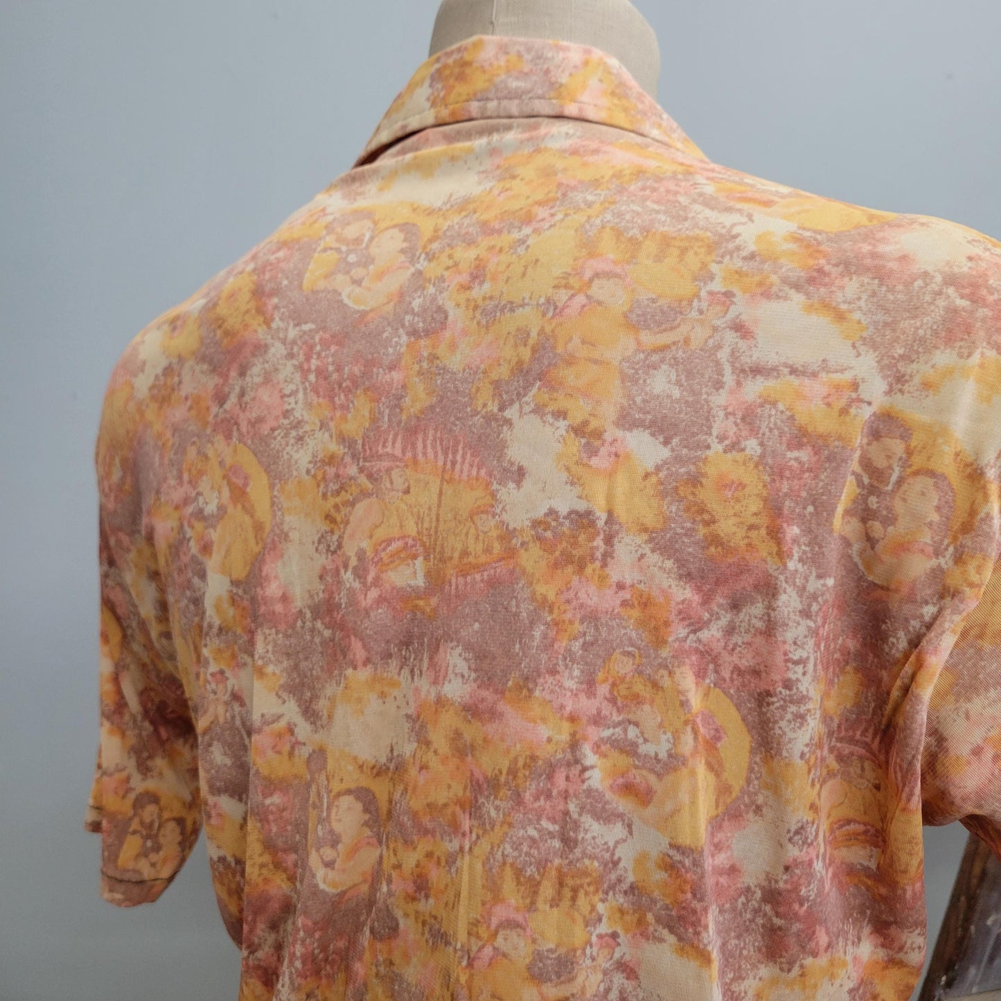 vtg 70s PAINTED SILKY TOP // vintage jc penney medium 1800s scene pointy collar pastel retro tapered psychedelic short sleeve autumn style