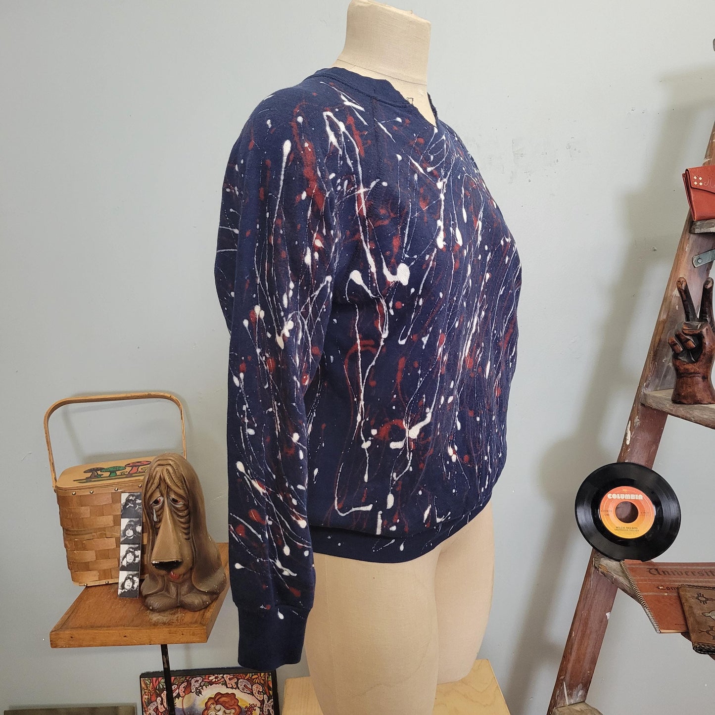 vtg 80s PAINT SPLATTER SWEATSHIRT // vintage ultra fleece tultex xl soft puff paint distressed abstract pattern navy blue autumn cozy top