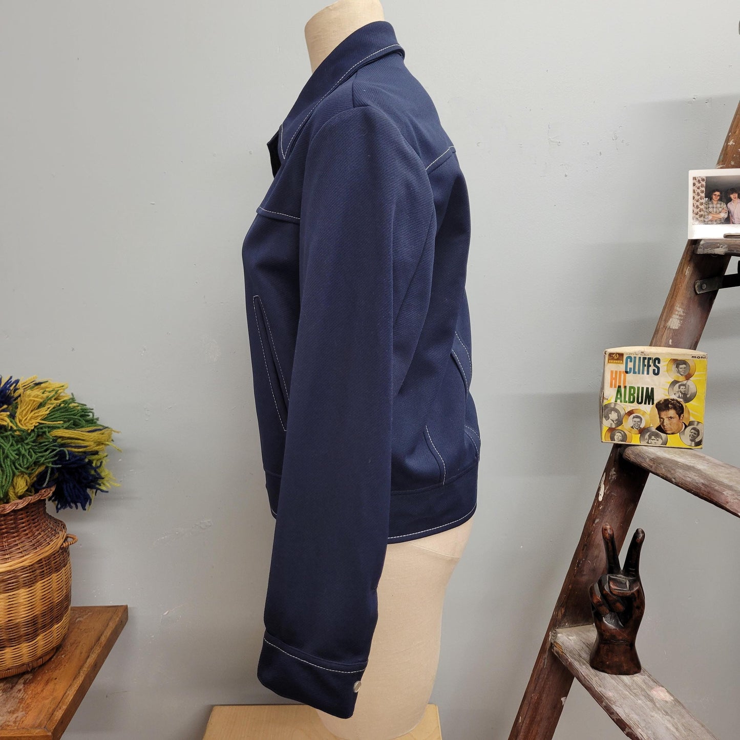 vtg 70s LEISURE SUIT JACKET // vintage leisure mates medium retro navy blue pointy collared hippie mod saturday night fever cropped style