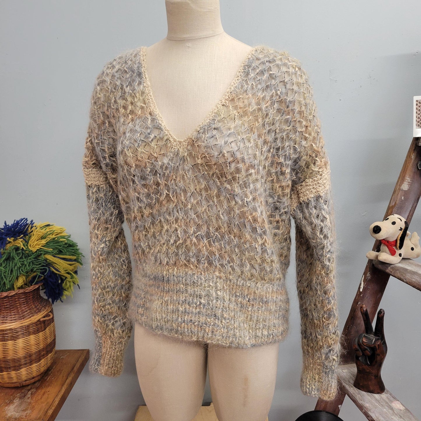 vtg 80s MOHAIR MESH SWEATER // vintage norm thompson deep vneck womens xl scotland wool netting fuzzy shaggy knit neutral tones autumn style