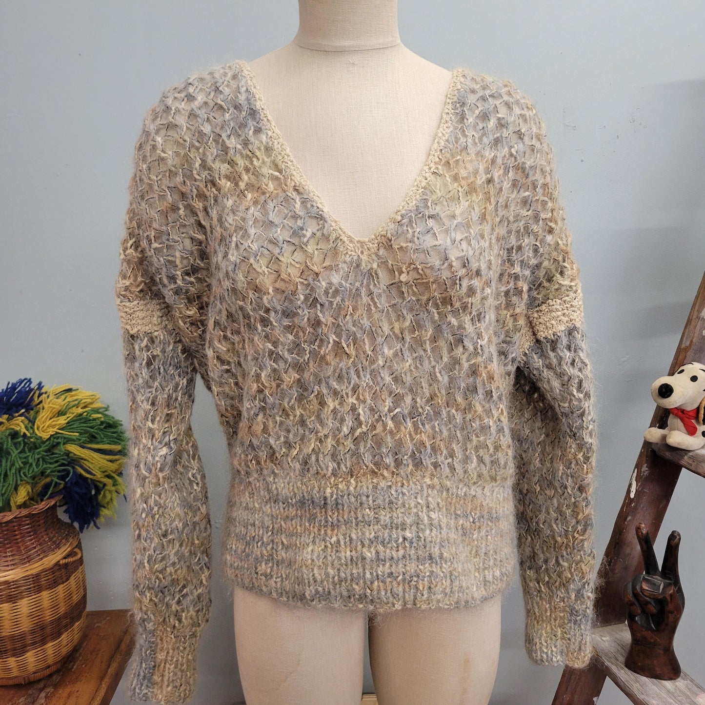 vtg 80s MOHAIR MESH SWEATER // vintage norm thompson deep vneck womens xl scotland wool netting fuzzy shaggy knit neutral tones autumn style