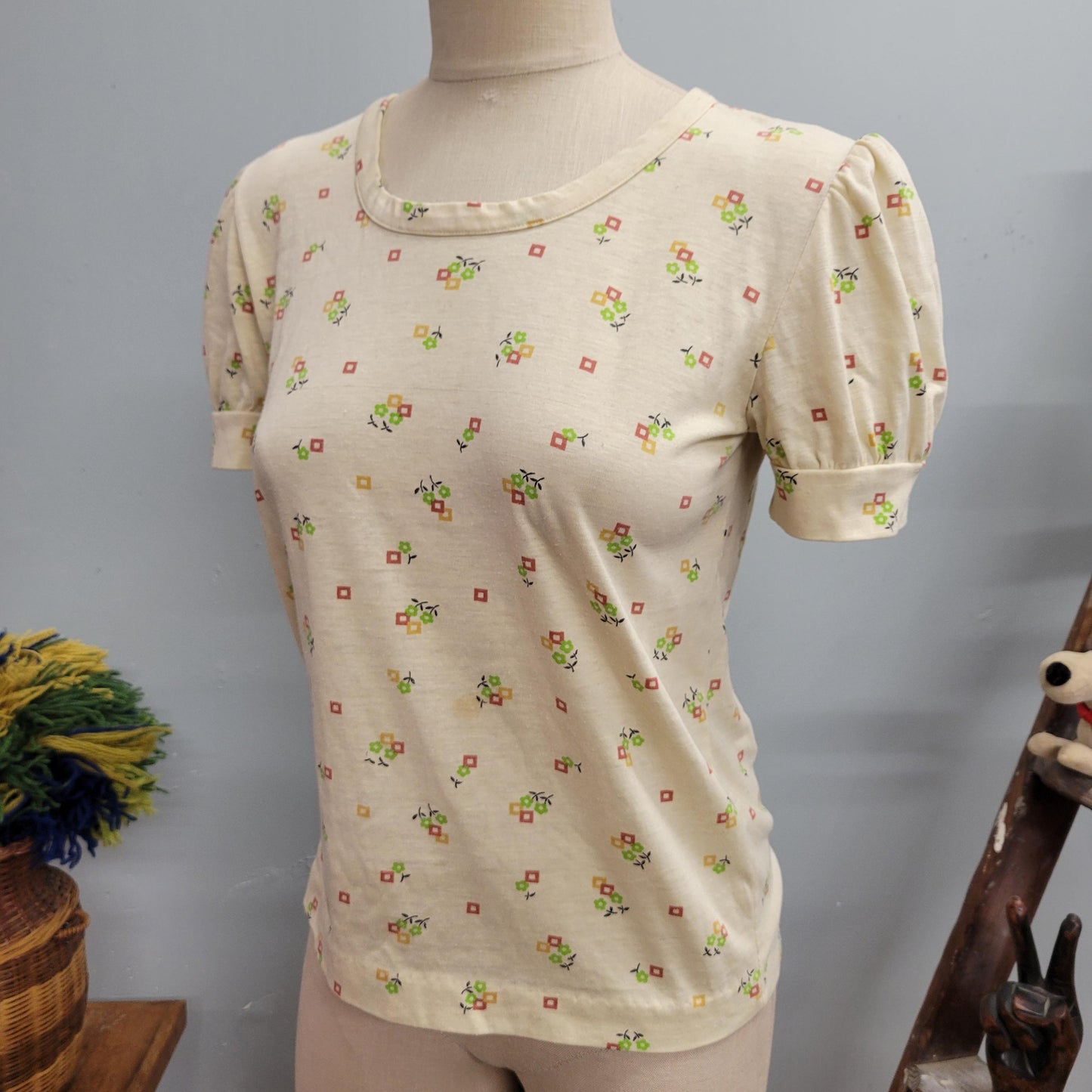 vtg 70s FLORAL PUFFED SLEEVE Shirt // vintage top small womens soft patterned thin scoop neck dainty cottage casual autumn layers blouse