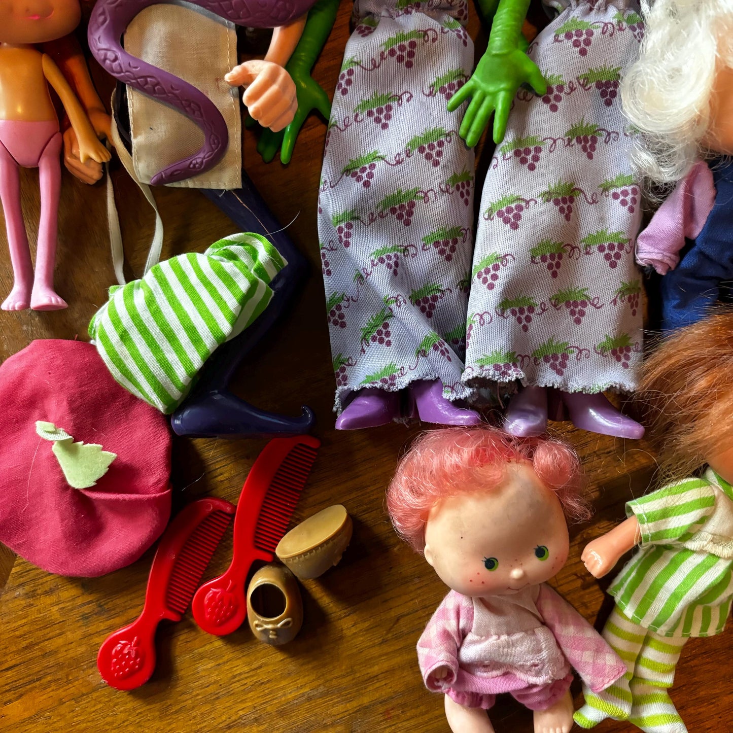 vtg 80s STRAWBERRY SHORTCAKE LOT // vintage purple pie man sour grapes accessories pets set of 13