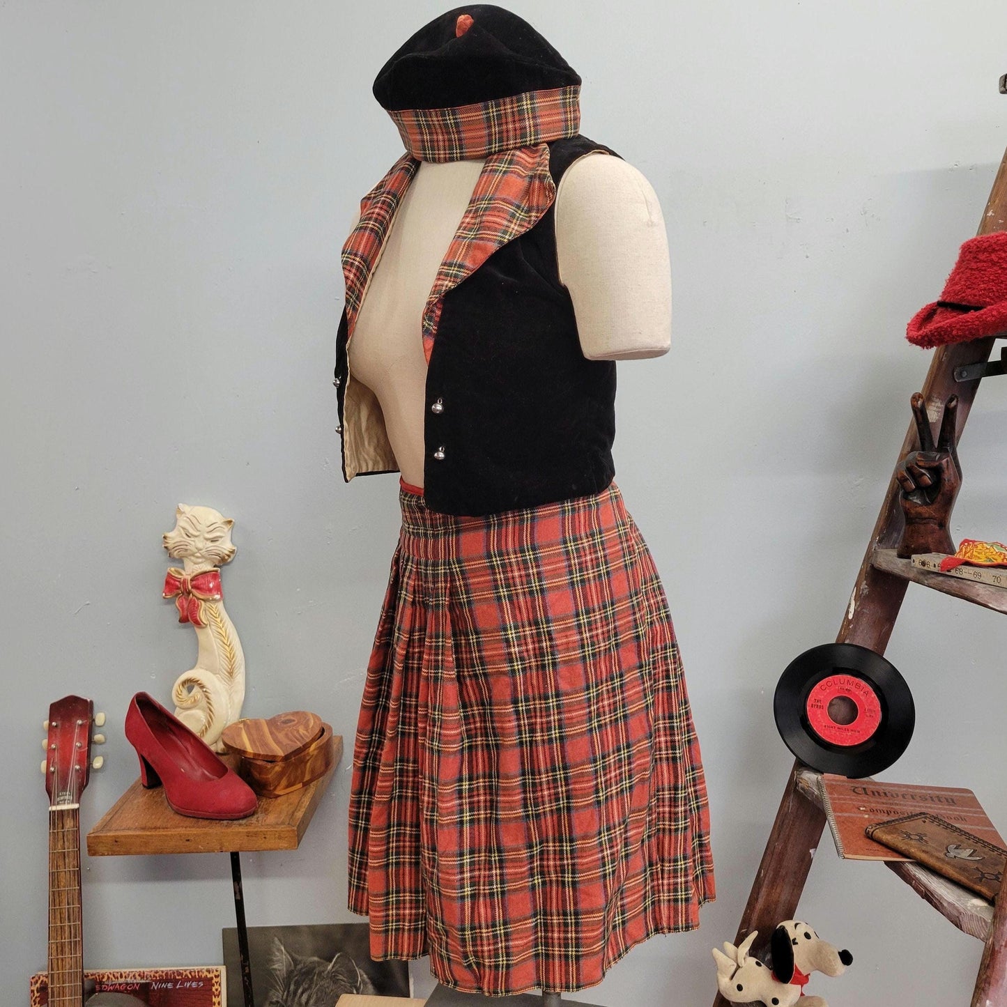 vtg 50s 3 PIECE SKIRT VEST & Hat Set // vintage tartan plaid black velvet small womens cute autumn cottage stylish preppy french style beret