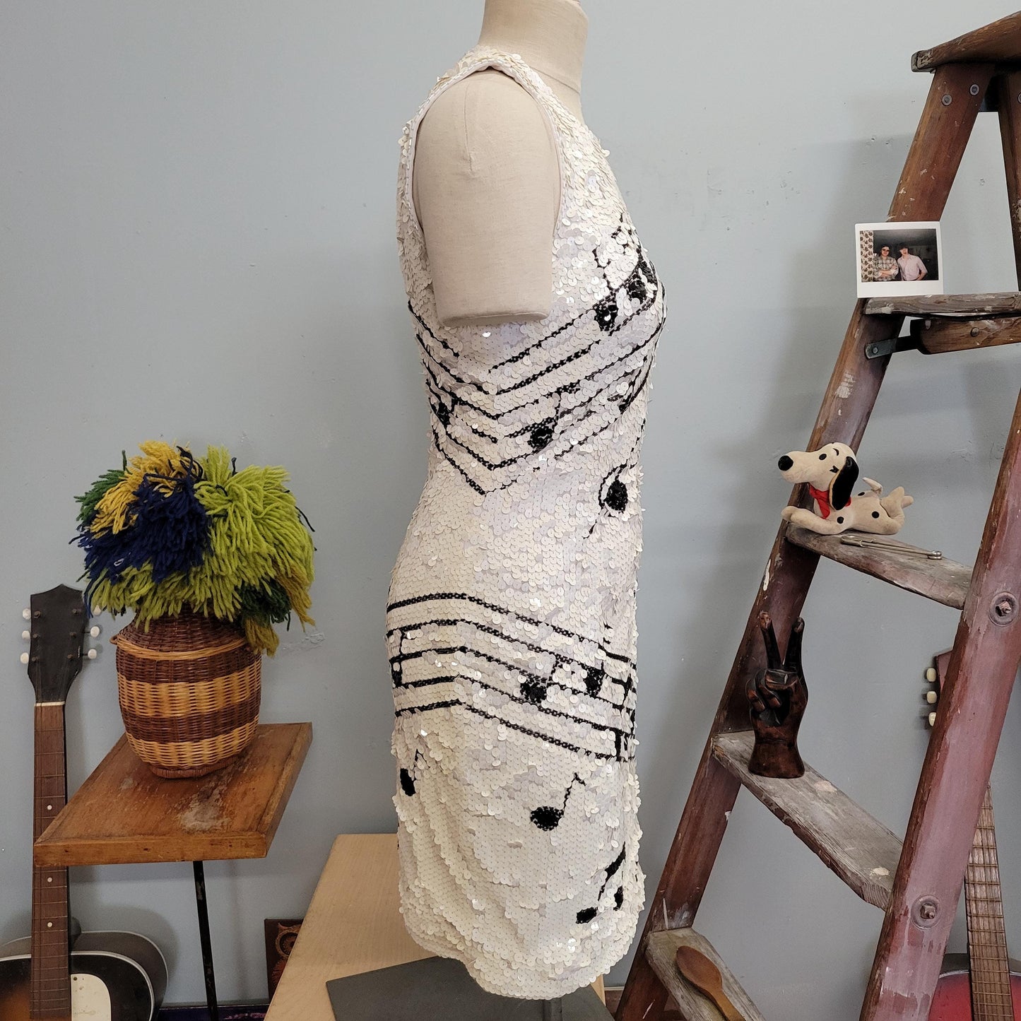 vtg 80s MUSIC NOTE DRESS // vintage fully sequined nadine holiday cut out dress new years fancy cocktail party white winter 80s party dress