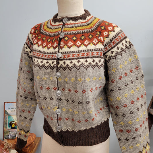 vtg 50s NORDIC KNIT CARDIGAN // beautiful autumn colors vintage medium hand knit norwegiam fair isle paul mage style unique button sweater
