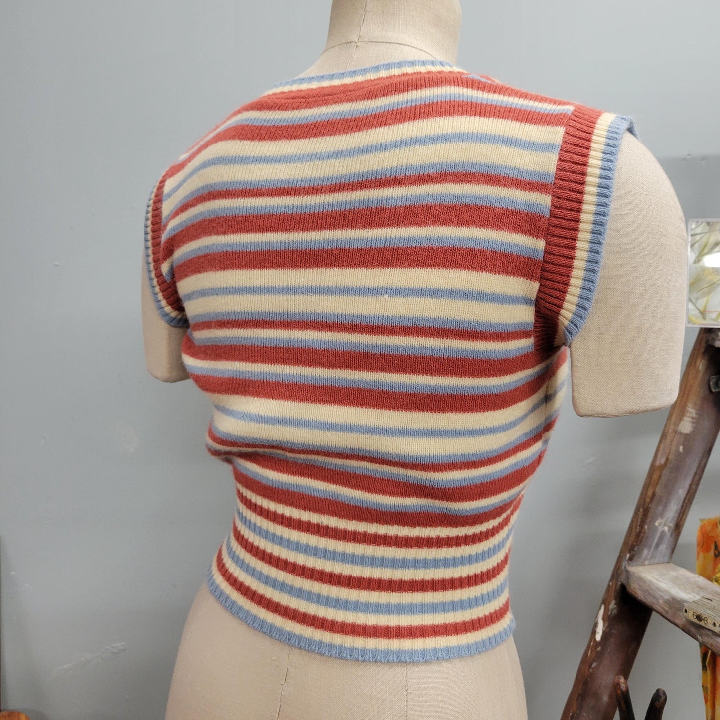 vtg 70s STRIPED SWEATER TOP / vintage crochet knit tank crop top cute small layering piece striped retro v neck cropped autumn sweater layer