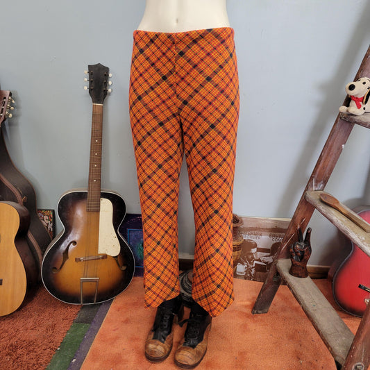 vtg 70s ORANGE PLAID PANTS / vintage womens size 9/10 32 waist retro mod kick flares cropped wide leg bell bottoms cute kitschy autumn style