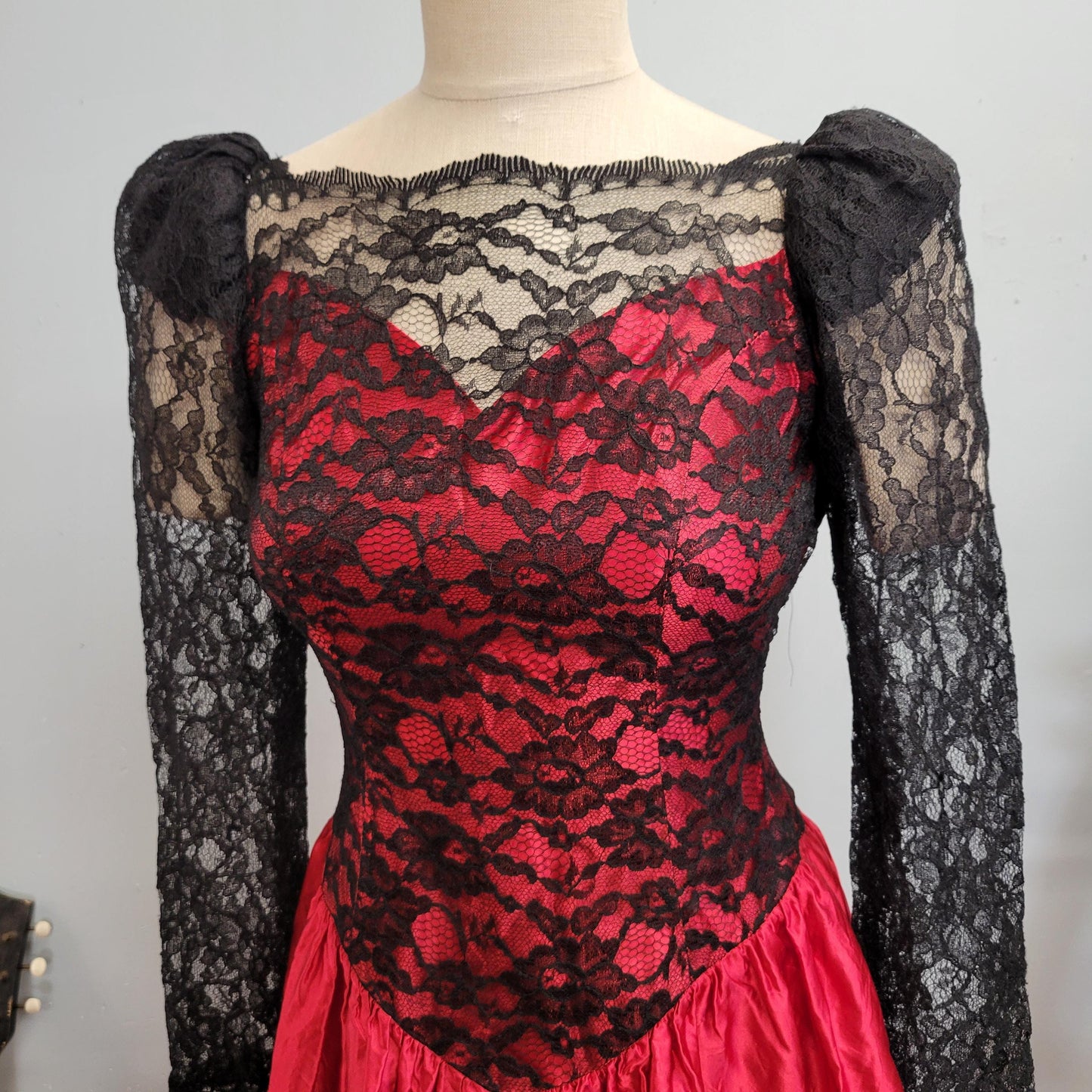 vtg 80s RED LACE DRESS // vintage womens small black lace red satin mid length sexy gothic gown fit n flare xmas cocktail party sweetheart