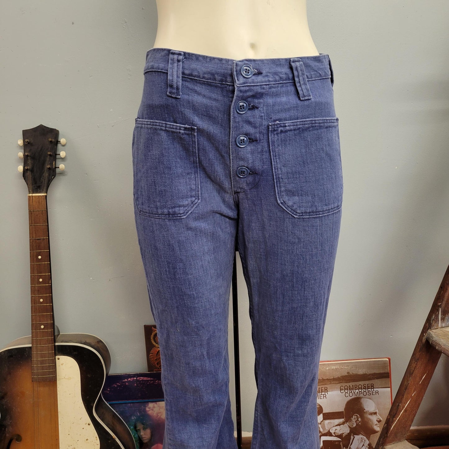 vtg 70s INDIGO KICK FLARES // vintage wranglers 31 soft indigo cropped flare pants bellbottoms mid rise button fly retro hippie mod jeans