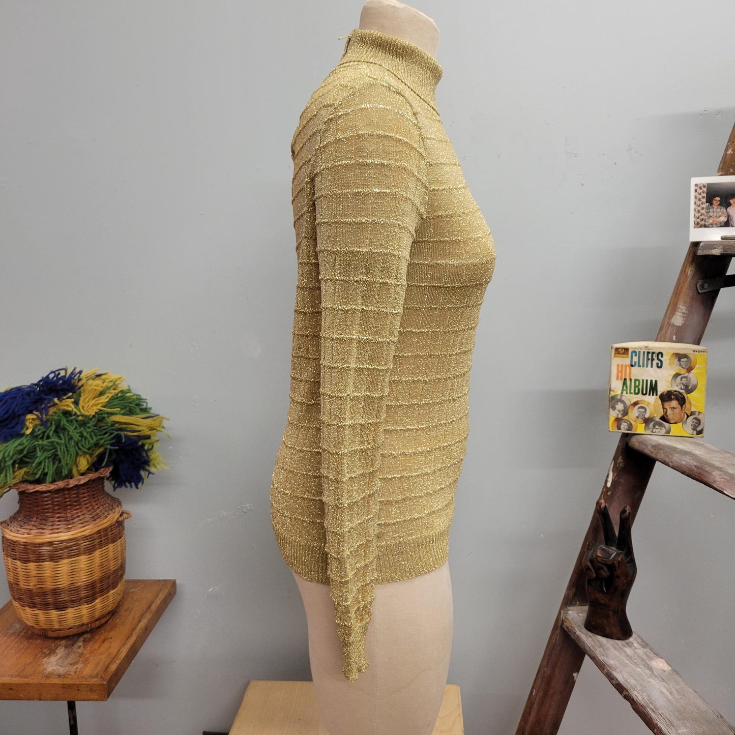 vtg 80s GOLD LUREX TOP // vintage womens medium lurex ribbed 3d textured sparkly glitter mesh mock neck top nicole for arbe disco blouse top