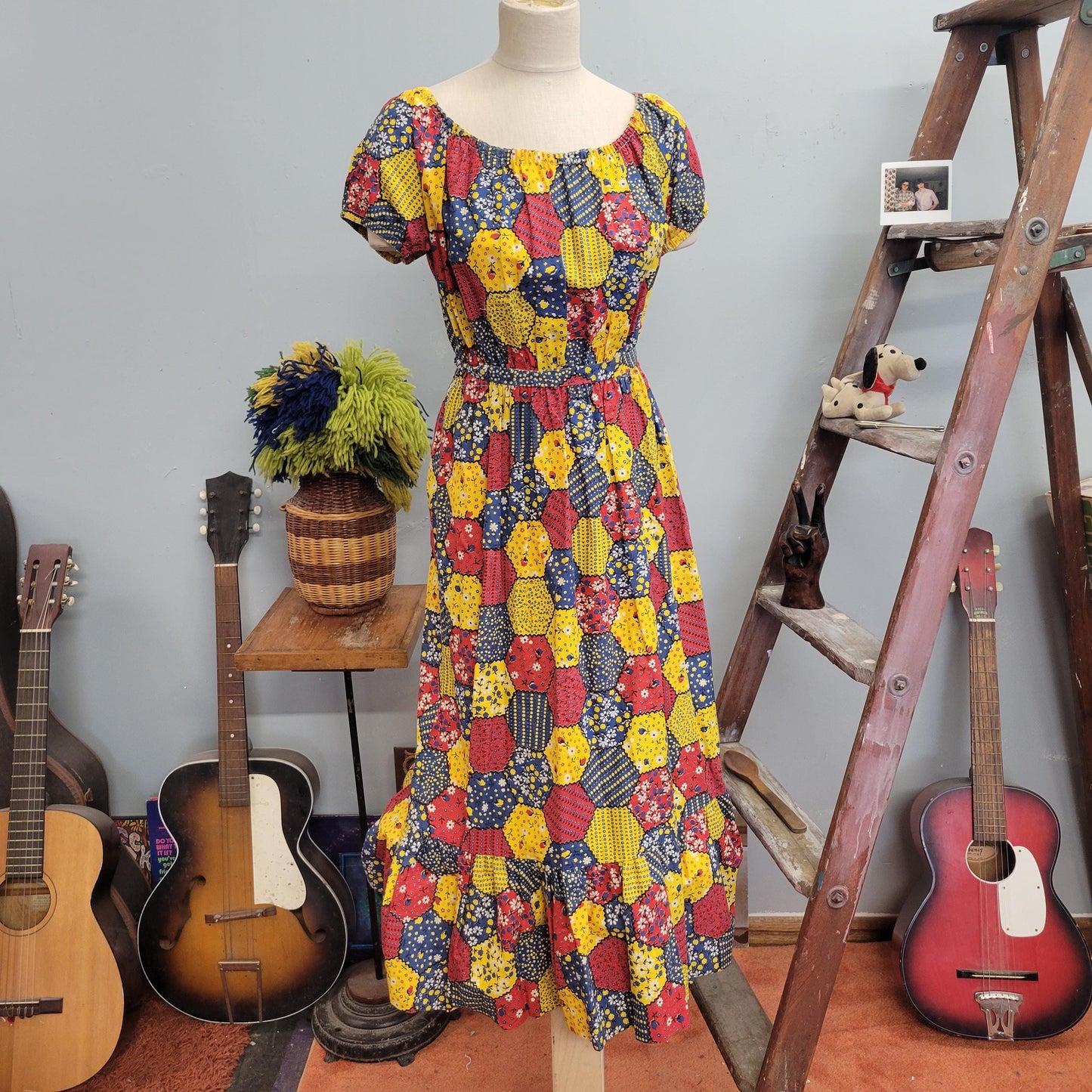 vtg 70s PATCHWORK COTTAGE DRESS // vintage belted womens large scoop neck hippie americana boho folk art puffed sleeve maxi bandana pattern