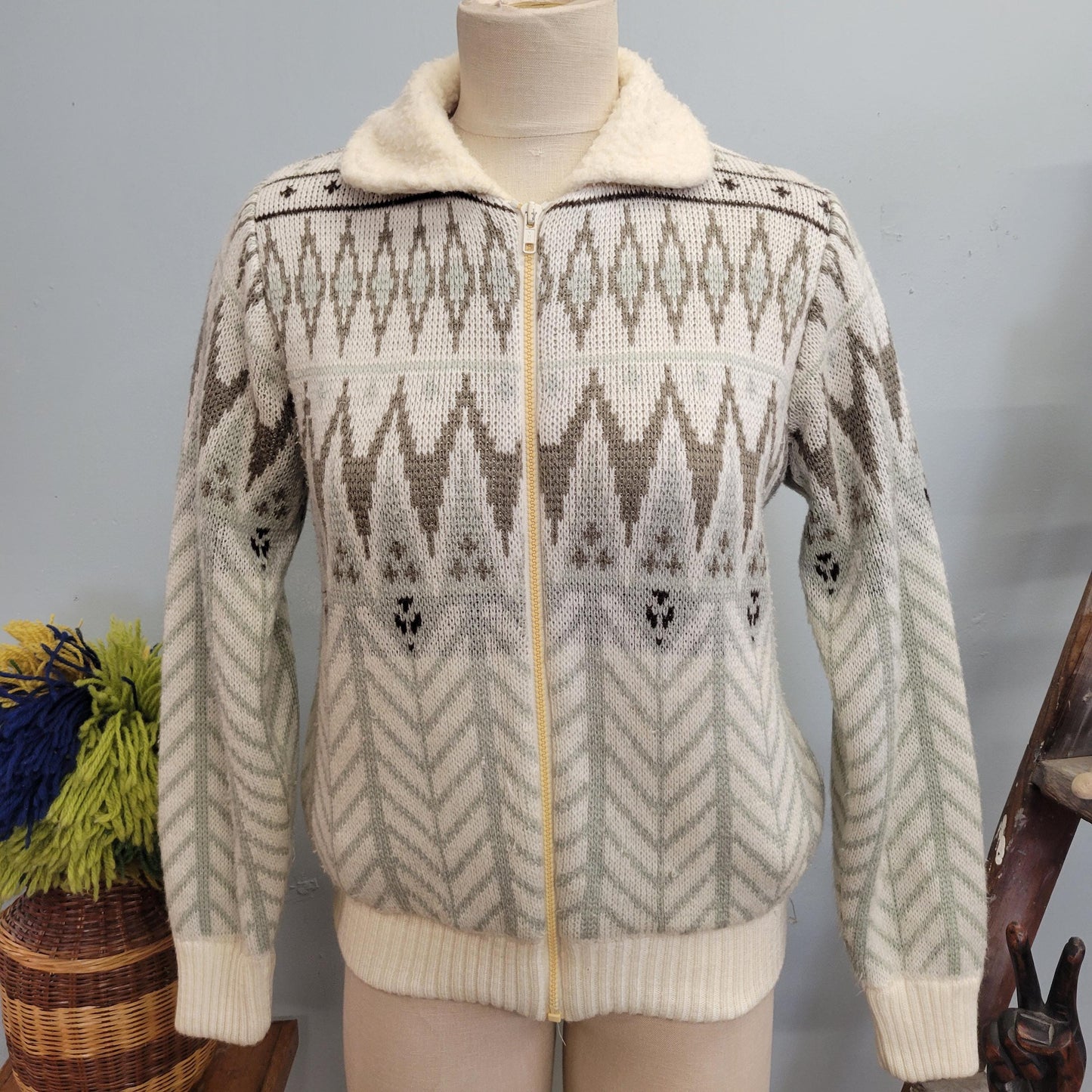 vtg 80s SHERPA WINTER SWEATER // vintage italian mob medium nordic zip up sweater jacket fair isle collared geometric neutral tones winter