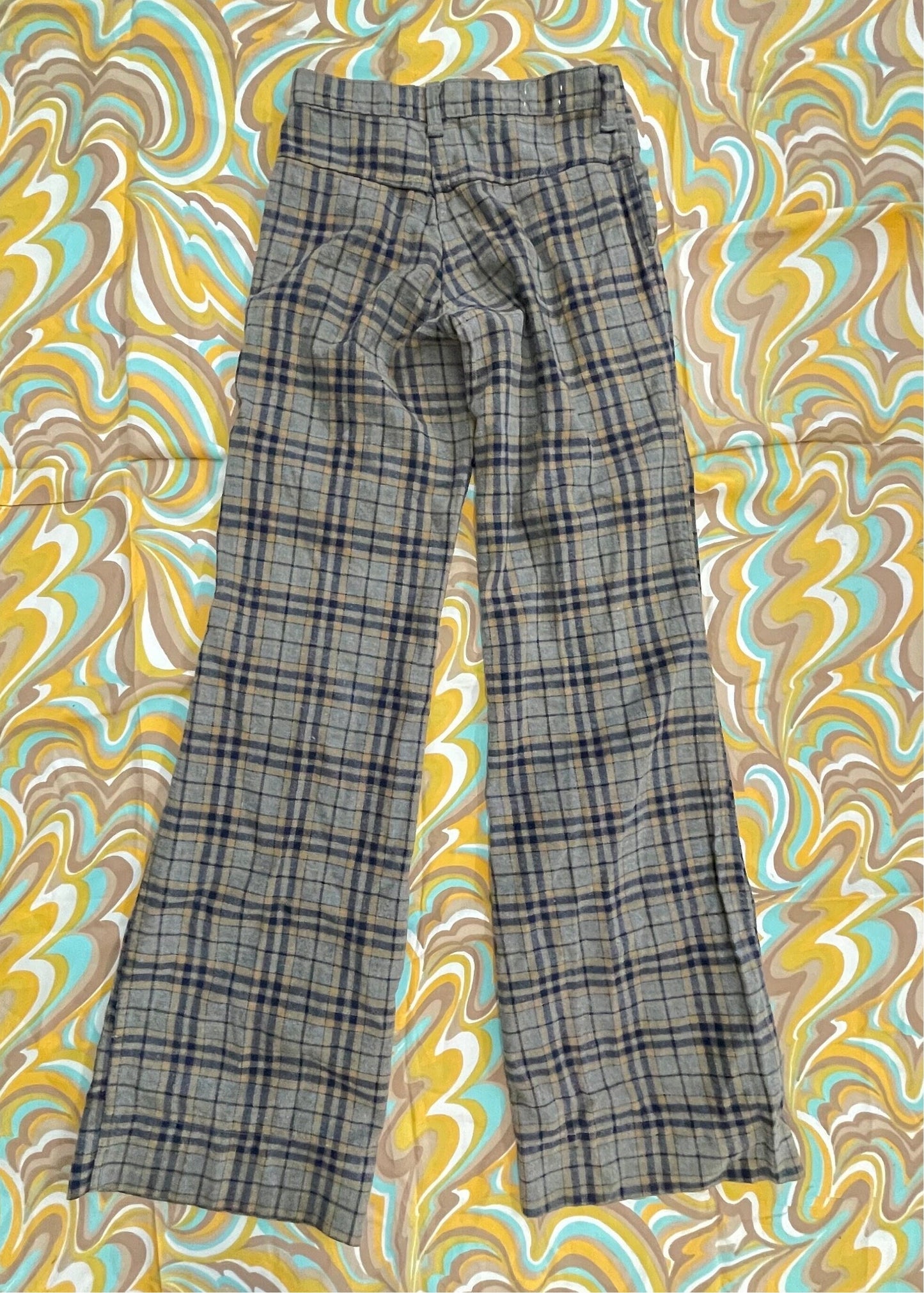 70s PLAID BELL BOTTOMS / vintage womens 26 high waisted flare leg pants bare back no pockets wide leg trousers funky hippie retro fall pants