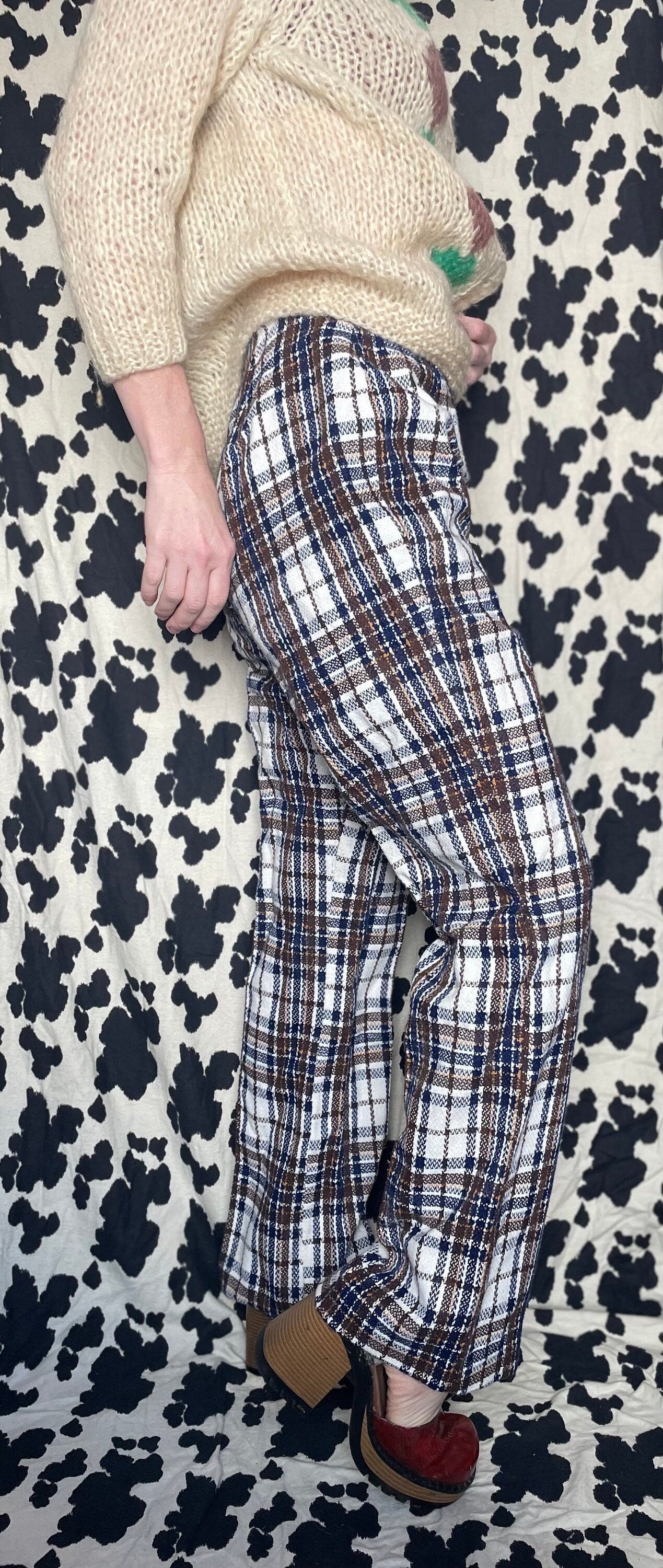 vtg 60s PLAID KNIT TROUSERS // vintage brown flare preppy wool school pants autumn fall fitted high waisted slacks rockabilly retro