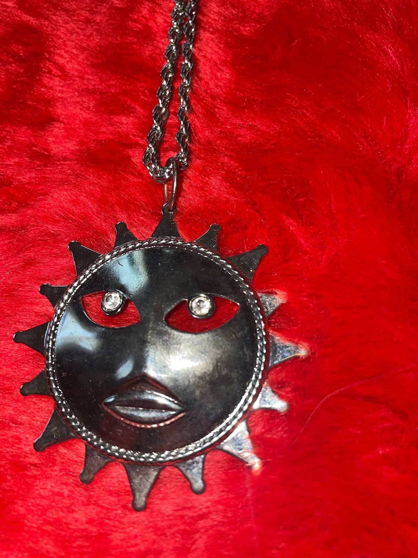 vtg 70s SUN FACE NECKLACE // Psychedelic Hippie Style Chain imitation silver gold jewelry retro festival queen goddess fun pewter pin