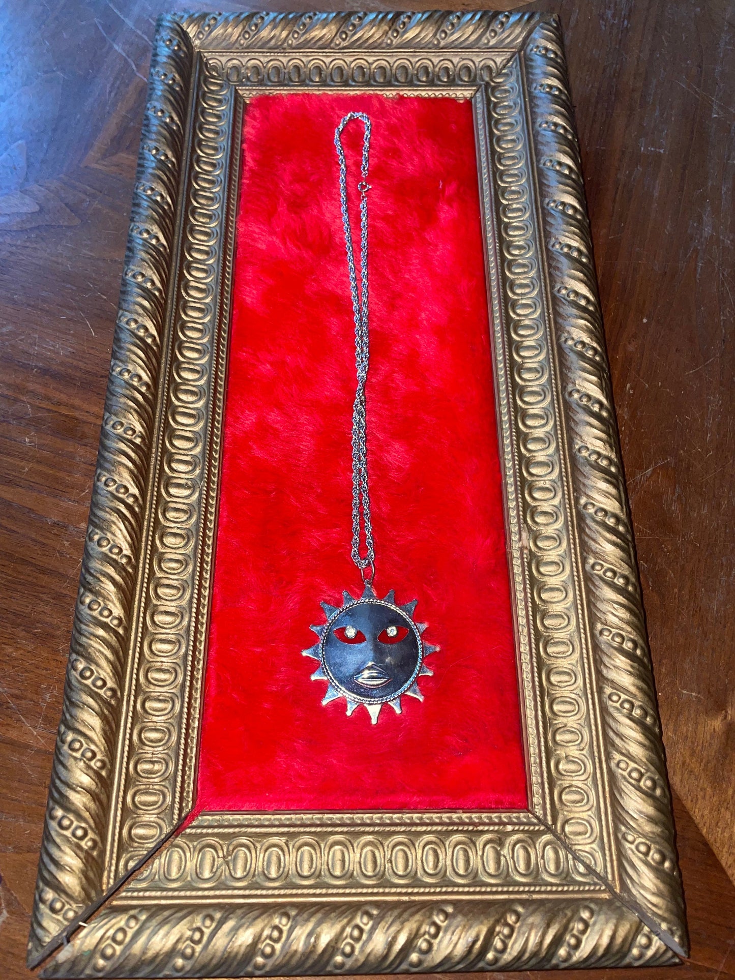 vtg 70s SUN FACE NECKLACE // Psychedelic Hippie Style Chain imitation silver gold jewelry retro festival queen goddess fun pewter pin