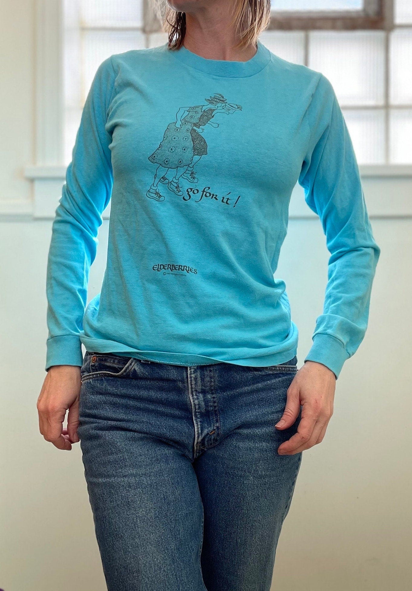 vtg 80s GO FOR IT sweatshirt // long sleeve inspirational quote best friends ladies true thin mom daughter style fashion fleetwood mac tee