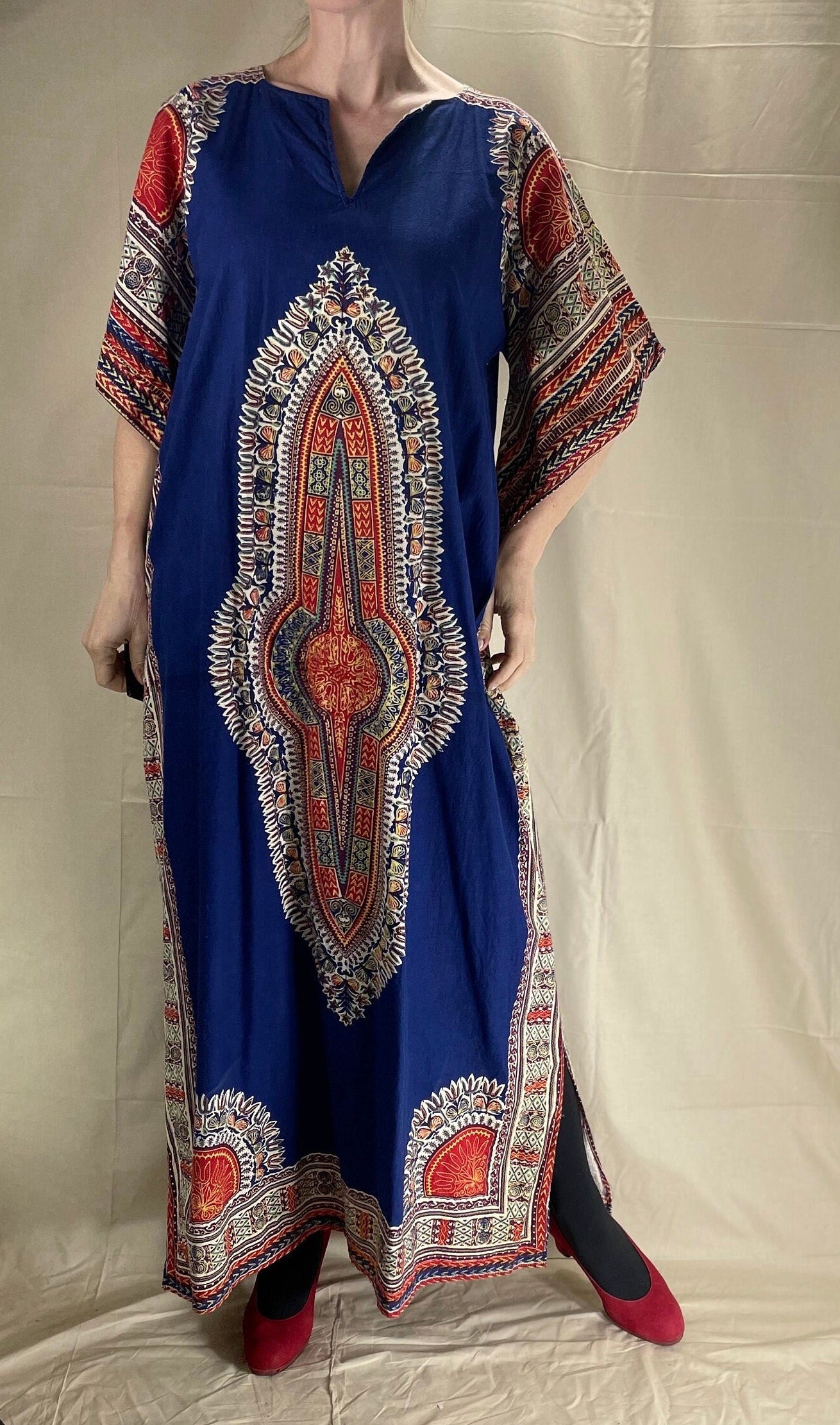 vtg 70s PSYCHEDELIC HIPPIE DRESS // vintage guru keyhole pattern angel sleeve long flowy americana tiki vacation festival bohemian style