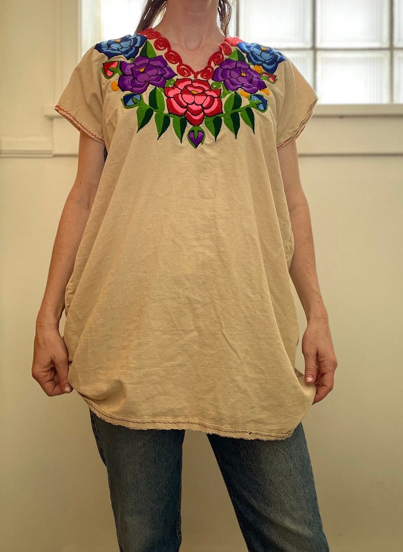 vtg 70s EMBROIDERED OAXACAN STYLE Top // vintage mexican floral tunic summer hippie boho festival bright flower applique micro mini dress