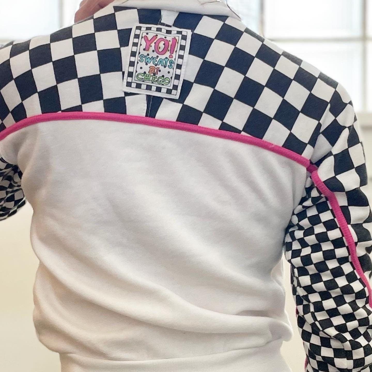 vtg 80s NEW WAVE CHECKERED Shirt // vintage  yo!  Bi Chego Pop Art funky sweatshirt checker board surfer face print small crop top sweater