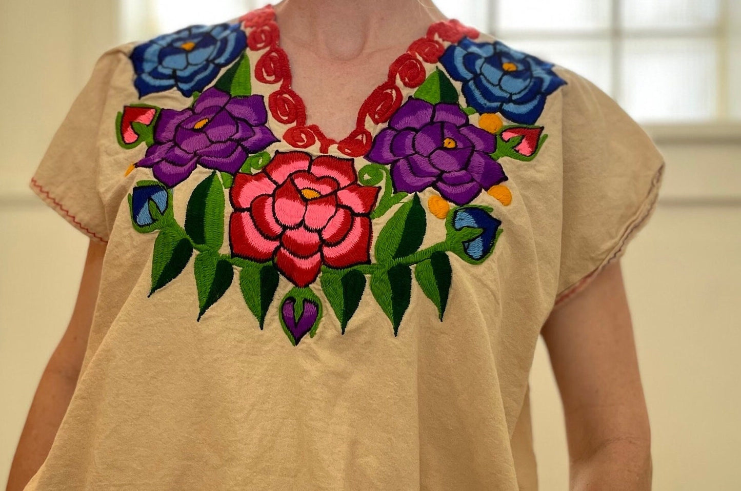 vtg 70s EMBROIDERED OAXACAN STYLE Top // vintage mexican floral tunic summer hippie boho festival bright flower applique micro mini dress