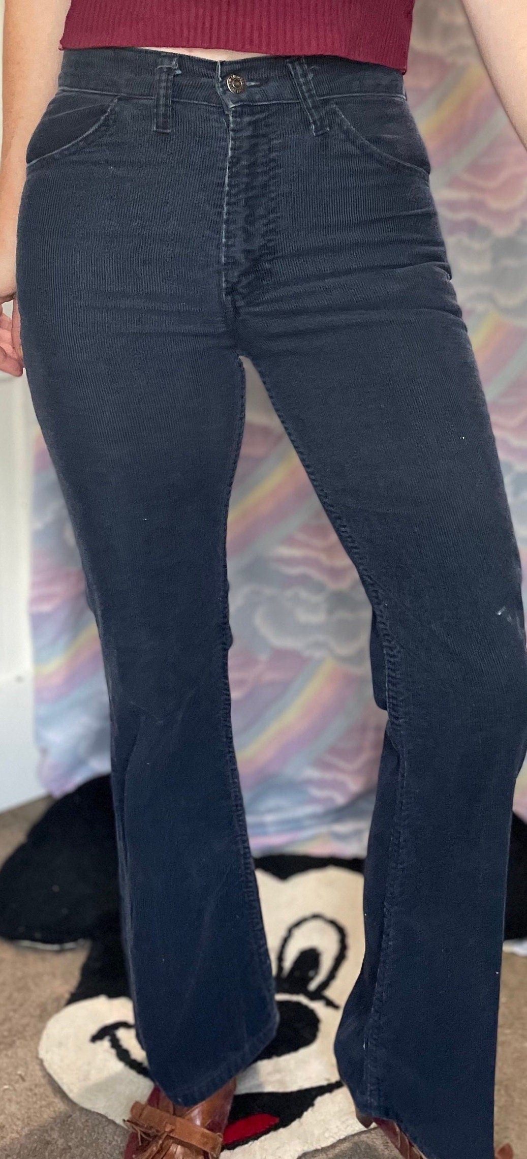 vtg 70s LEVIS CORDUROY PANTS 28 X 31//  navy blue flare white label boot cut corduroys wide leg high waisted hippie boho bell bottom