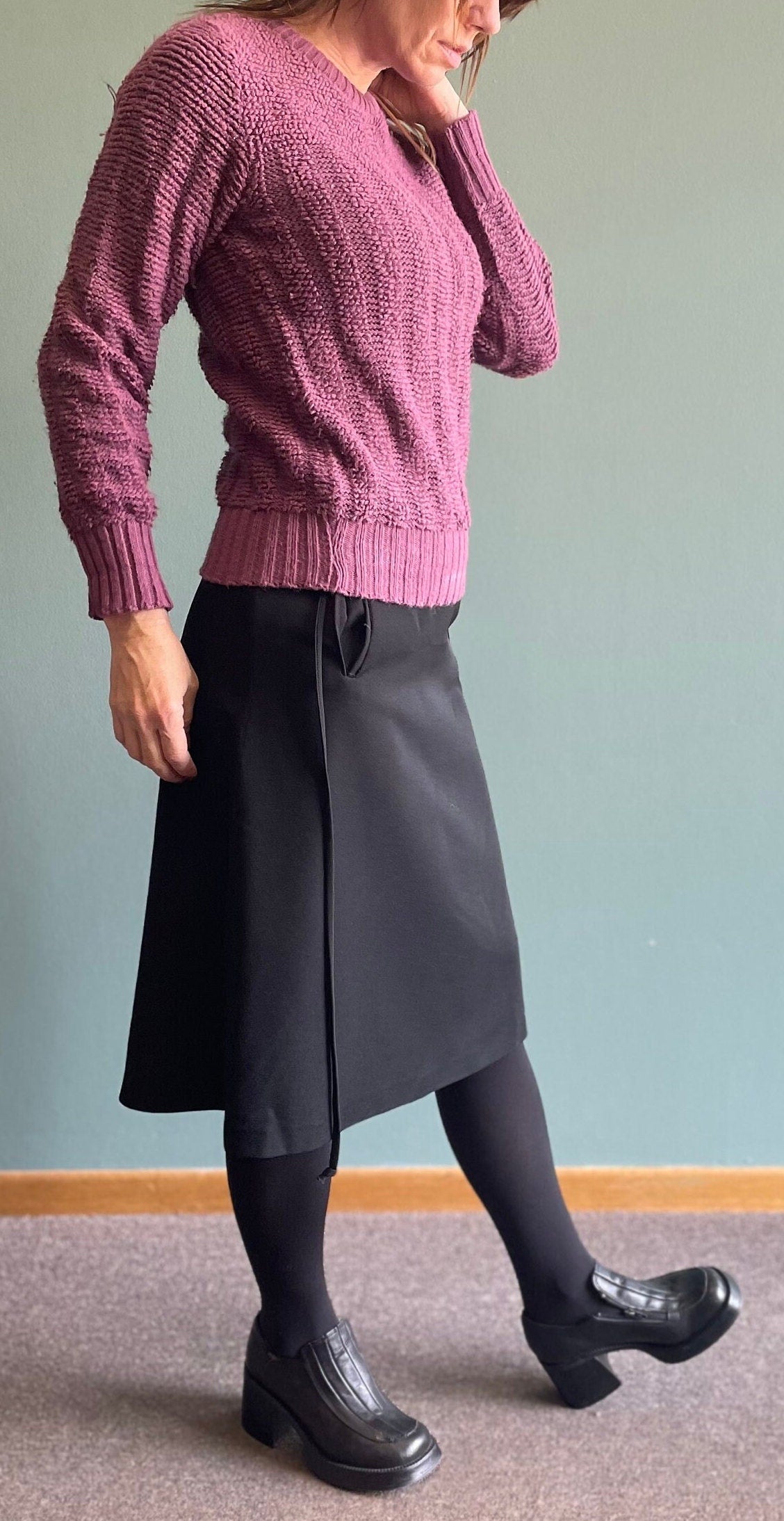 vtg 80s RIBBED PURPLE Sweater // vintage mademoiselle knitwear mauve pink pastel fuzzy top 3d textured cropped fitted earth tones minimalist