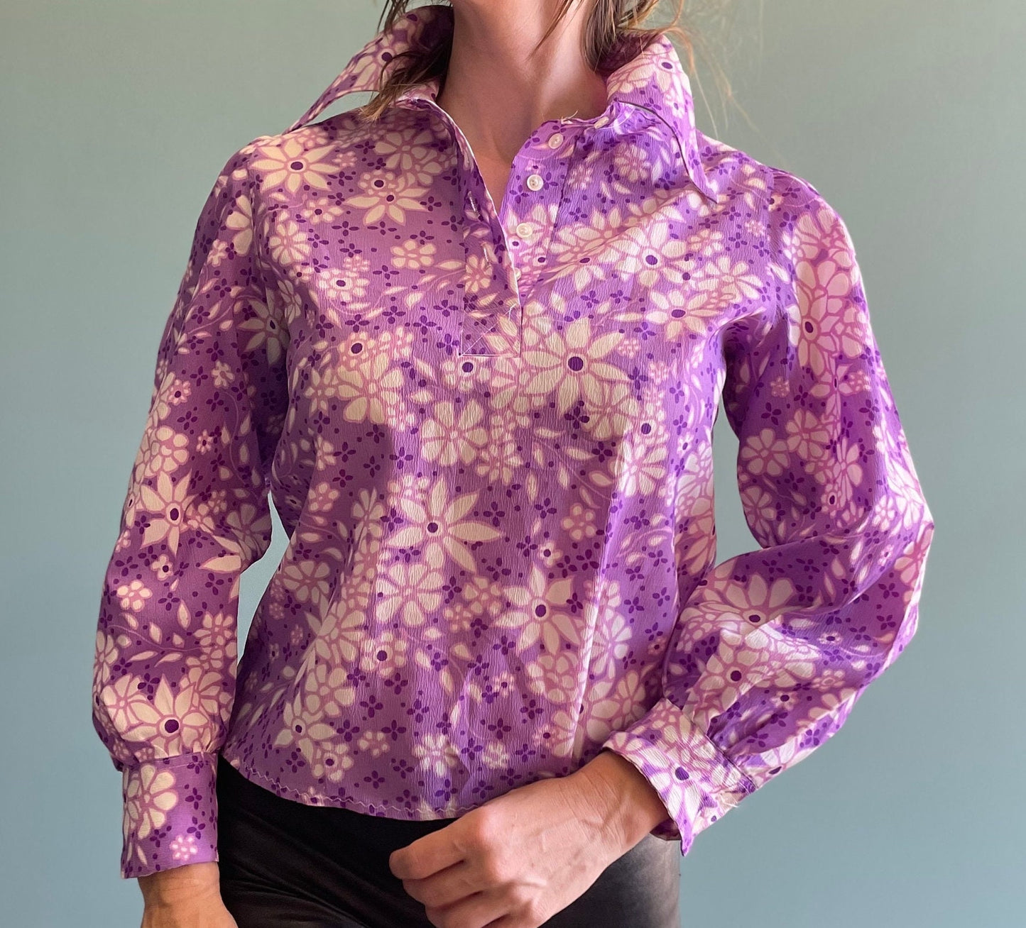 Vintage 70s LAVENDER FLORAL TOP // vintage jc penney medium autumn jewel tones retro pointy collar blouse semi sheer psychedelic fall top