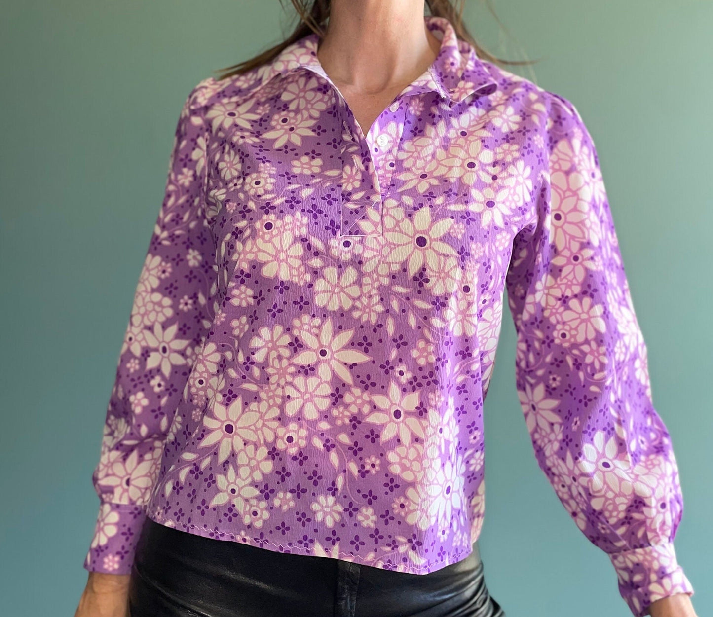 Vintage 70s LAVENDER FLORAL TOP // vintage jc penney medium autumn jewel tones retro pointy collar blouse semi sheer psychedelic fall top