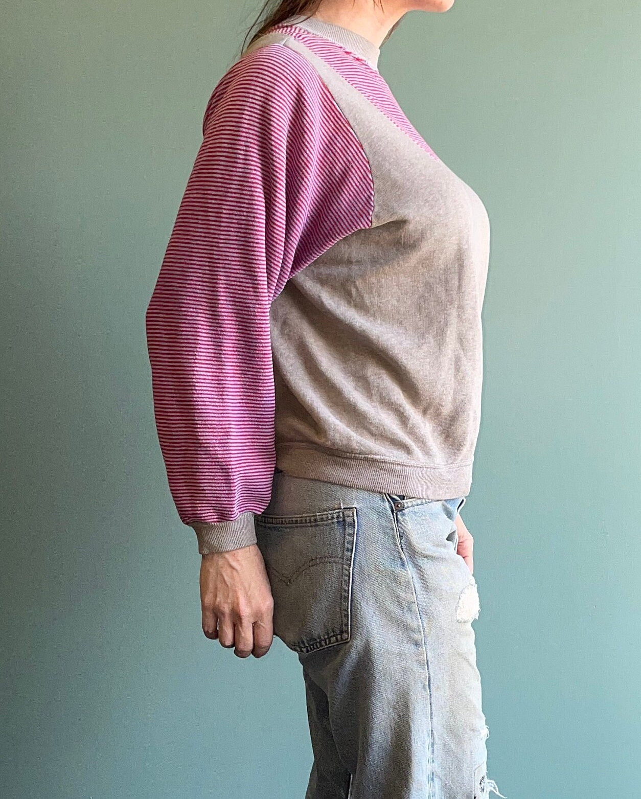 vtg 70s LAYERED ILLUSION SWEATSHIRT // vintage tank top over a sweatshirt look grey & pink womens xl casual autumn style soft thin retro top