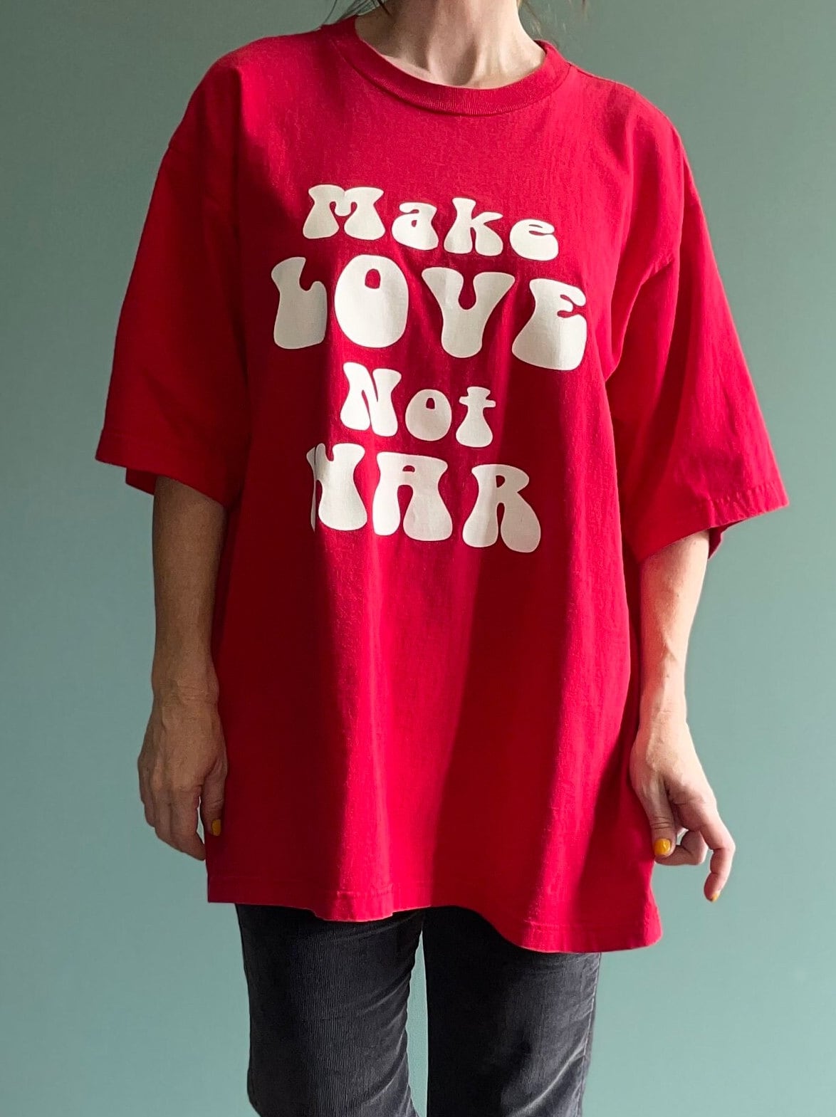 vtg 90s MAKE LOVE not WAR shirt // vintage political Y2k oversized anti war hippie protest shirt xxl freedom usa anti 70s retro style baggy