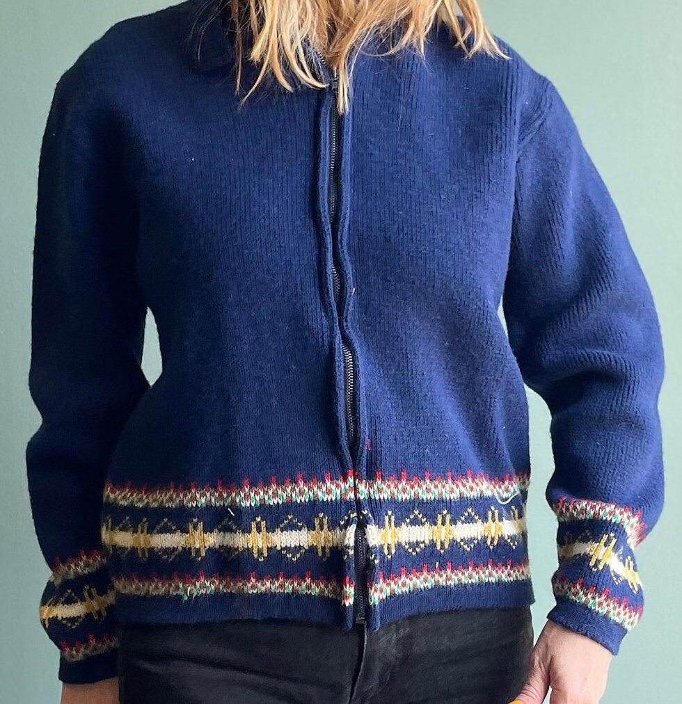 vtg 70s HOODED NAVY SWEATER // chunky warm cozy style era tv show character school blue code zip up cardigan wool jumper boxy jacket