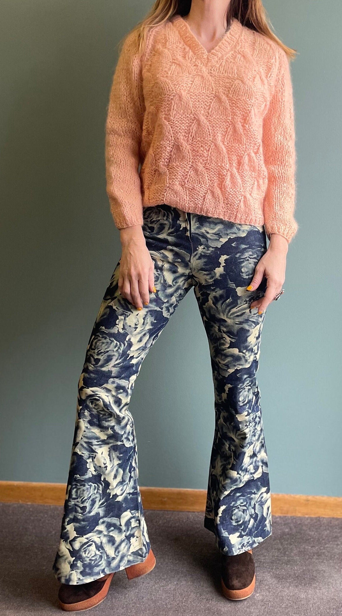 vtg 60s PINK MOHAIR SWEATER // V neck fuzzy pastel cable knit  pastel peach cozy warm wool autumn vibes barbie core coquette cute thick top